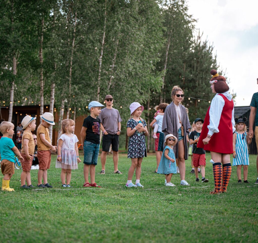 TF-1112130823-Alfred-Kraft-787