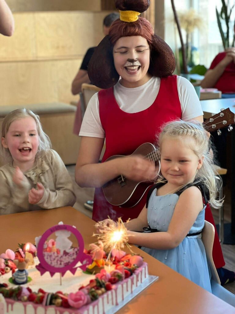 received_972324317460336